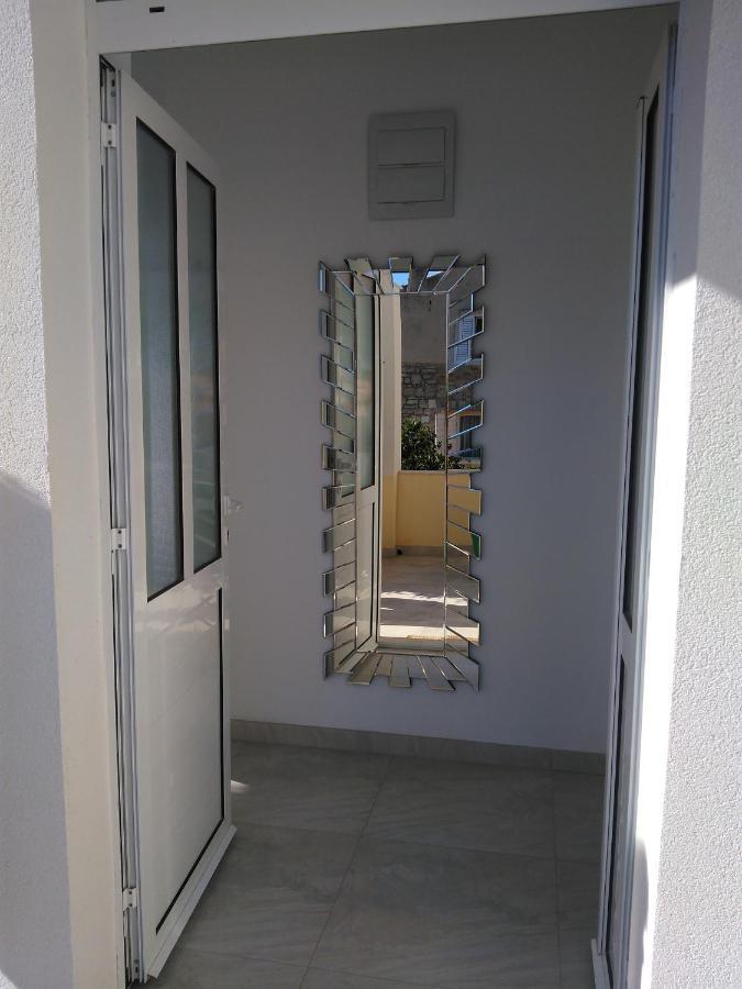 Lemon House Ξενοδοχείο Βις Εξωτερικό φωτογραφία